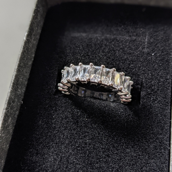 NWOT Sterling silver eternity band - Picture 2 of 2